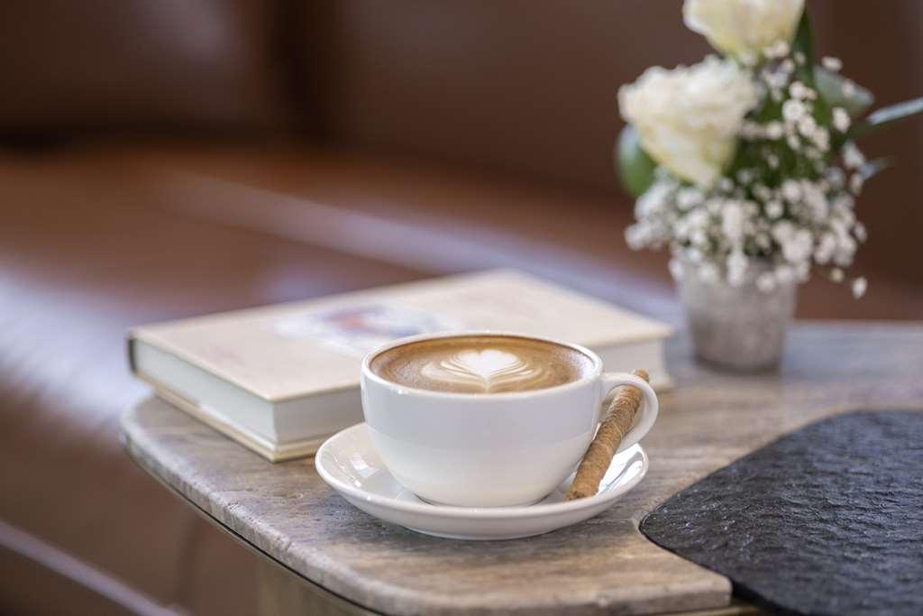 Hotel Doubletree By Hilton Sanlıurfa Restaurant photo